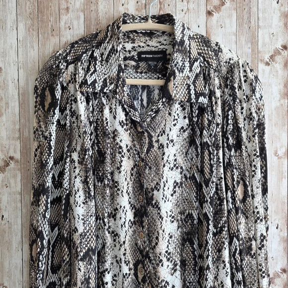 FIFTEEN TWENTY Dress Size S Snake Print - Picture 2 of 12